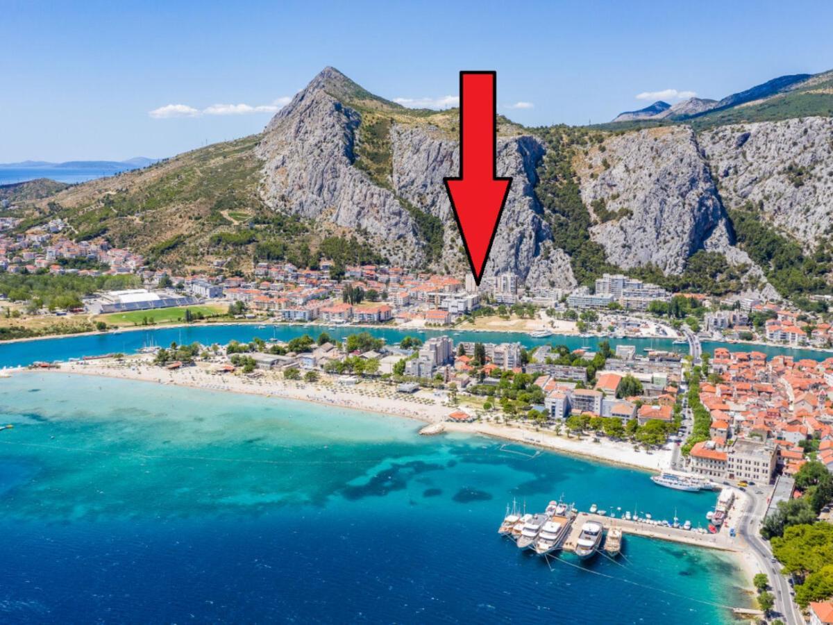 City Gem Omis Luaran gambar