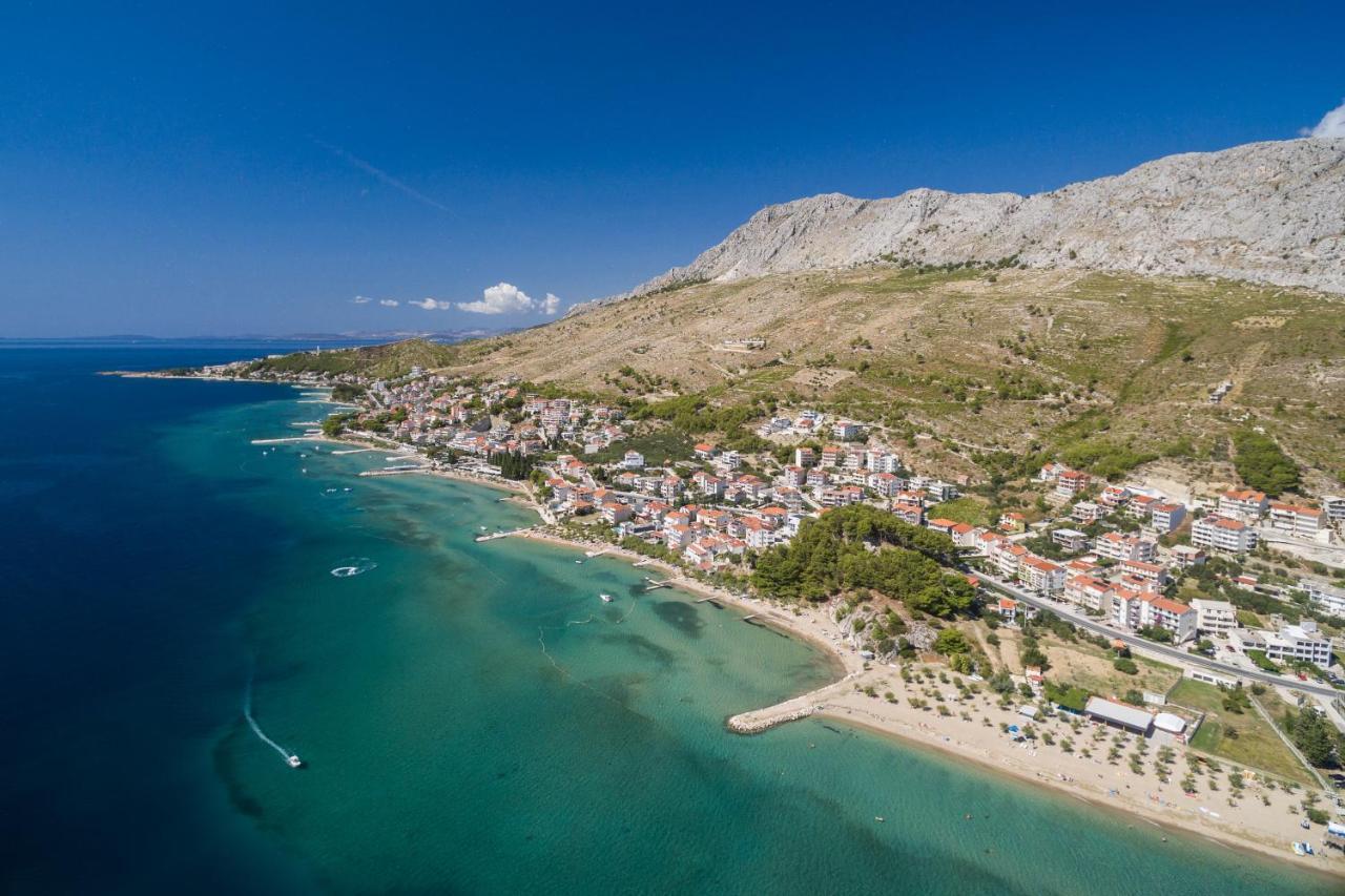 City Gem Omis Luaran gambar